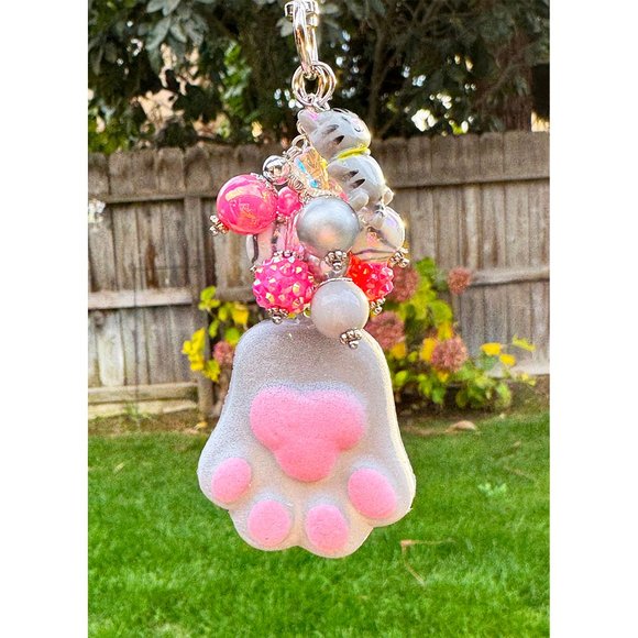 Grey Kawaii Kitty Paw Squishy Keychain Purse Bag Charm - Picture 1 of 10